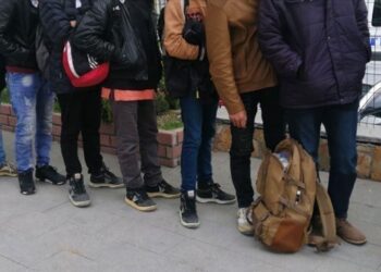 ضبط 15 مهاجرا شمال غربي تركيا