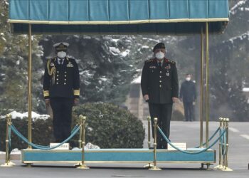 رئيس هيئة الأركان التركية يستقبل نظيره الغاني في أنقرة