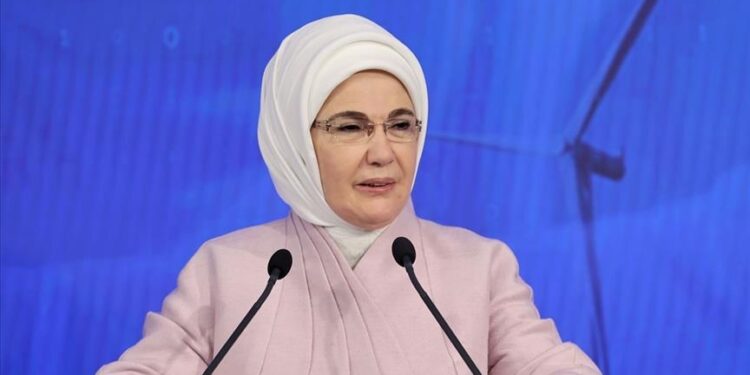 أمينة أردوغان تعلن تعافيها من الإصابة بكورونا