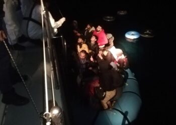 خفر السواحل التركي ينقذ 72 مهاجرا غير نظامي