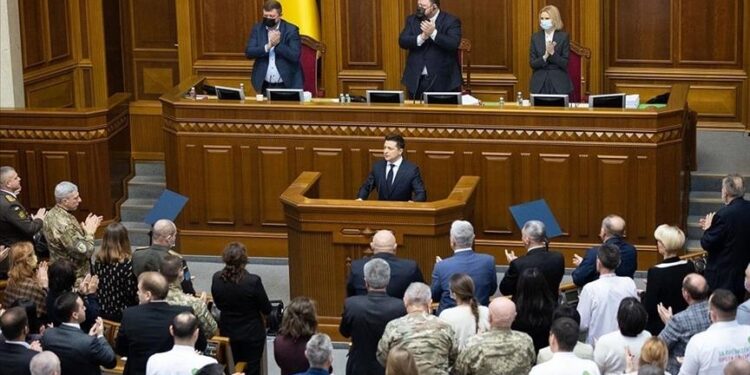 الرئيس الأوكراني: نعتزم توقيع اتفاقية تجارة حرة مع تركيا