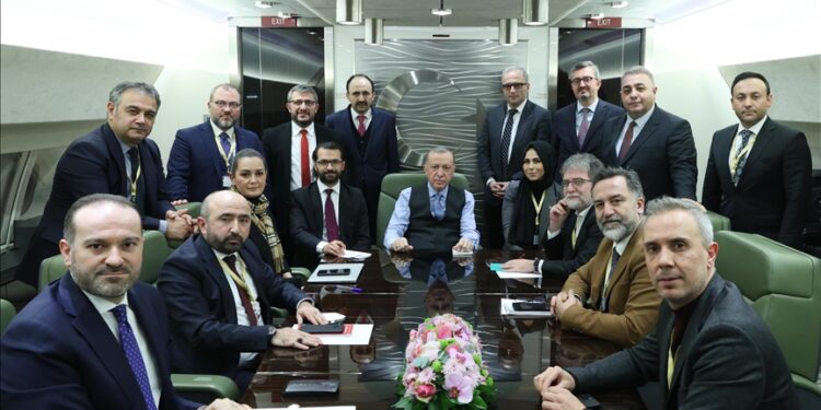 أردوغان ينتقد طريقة تعاطي الغرب مع التوتر الروسي الأوكراني