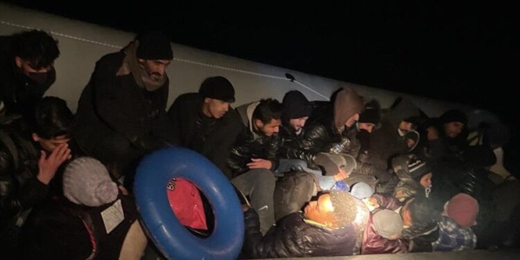 ضبط 47 مهاجرًا قبالة “موغلا” التركية