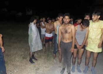 محامون أتراك يهبون للدفاع عن المهاجرين ضد انتهاكات اليونان