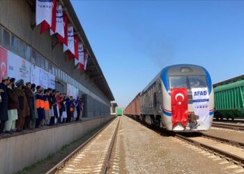 أفغانستان تستقبل 920 طنا من المساعدات على متن “قطار الخير” التركي