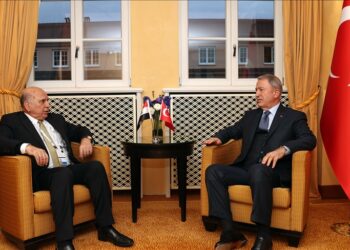 أكار يبحث مع وزير الخارجية العراقي مكافحة الإرهاب