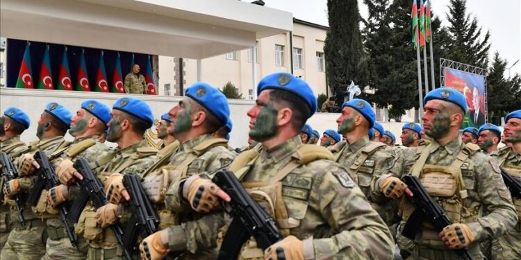 أذربيجان تعزز جيشها بوحدات كوماندوز تدربت في تركيا