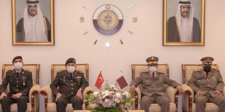 مباحثات تركية قطرية لتعزيز العلاقات العسكرية