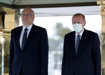 الرئيس أردوغان يستقبل ميقاتي بمراسم رسمية