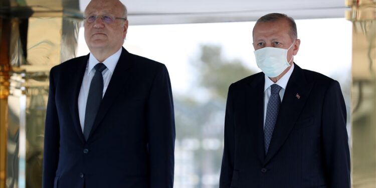 الرئيس أردوغان يستقبل ميقاتي بمراسم رسمية