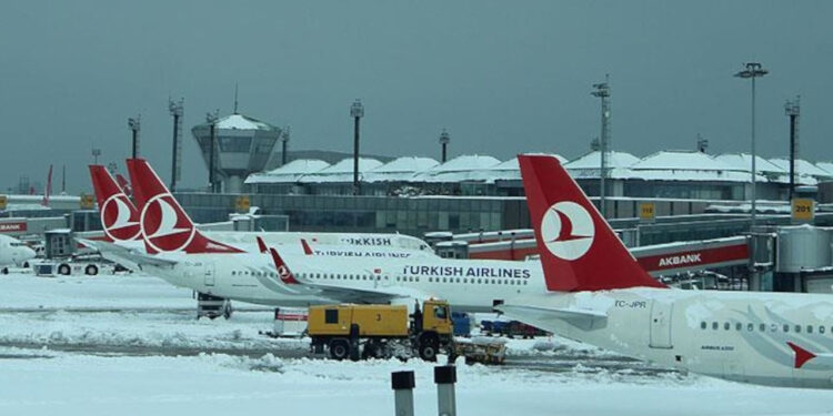 إسطنبول.. الخطوط التركية تلغي رحلات بسبب الثلوج المتوقعة الخميس