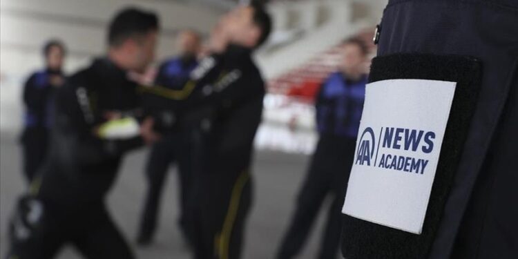 تركيا.. دورة الأناضول “للمراسل الحربي” تواصل فعالياتها