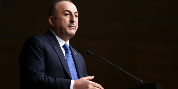 تشاووش أوغلو: نأمل إحلال السلام والاستقرار في منطقتنا