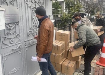 إسطنبول.. استمرار حملة المساعدات للشعب الأوكراني