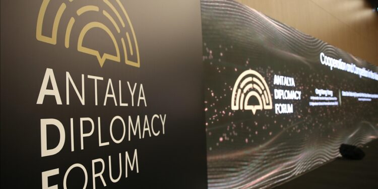 تركيا.. انطلاق النسخة الثانية من “منتدى أنطاليا” الدبلوماسي