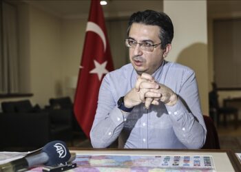 تركيا توشك على إكمال إجلاء مواطنيها من أوكرانيا