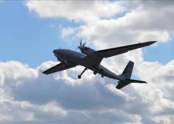 مسيرة “أقينجي بي” التركية تحطم رقما قياسيا جديدا