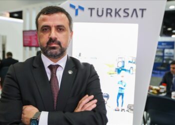 مباحثات لتصدير خدمات القمر الصناعي التركي “توركسات 5 بي”