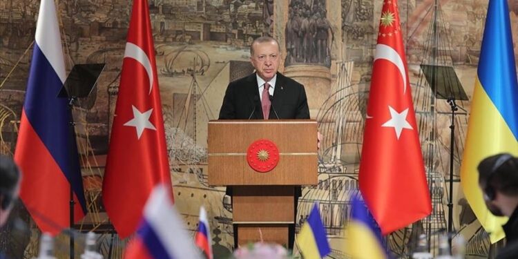 أردوغان لوفدي روسيا وأوكرانيا: السلام العادل في صالح الطرفين