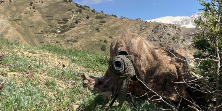 الدفاع التركية: تحييد 2 من إرهابيي “ي ب ك” شمالي سوريا