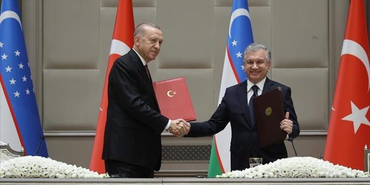 طشقند.. أردوغان وميرزيوييف يفتتحان محطة توليد الطاقة بالغاز الطبيعي