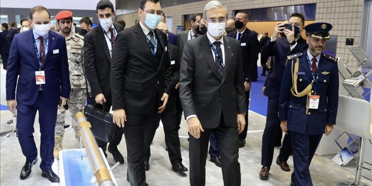 نشاط مكثف لرئيس الصناعات الدفاعية التركية بمعرض “ديمدكس 2022”