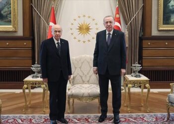 أردوغان يلتقي رئيس “الحركة القومية” في أنقرة