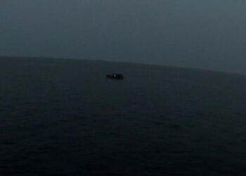 إنقاذ 60 مهاجرا غربي تركيا