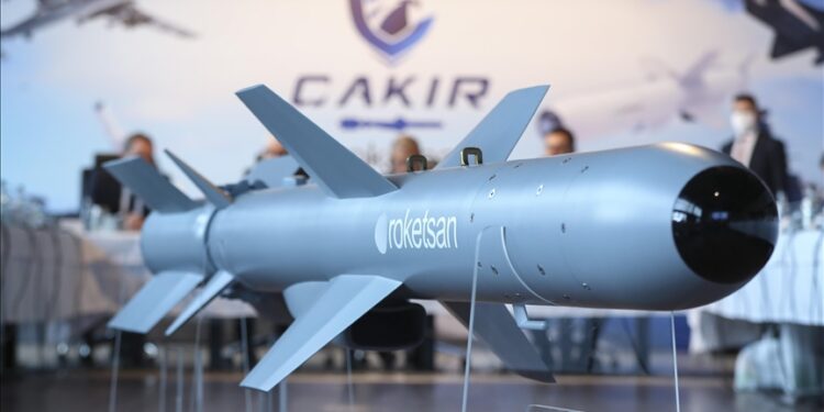 “روكيتسان” التركية تطور صاروخ كروز بمدى يتجاوز 150 كيلومترا