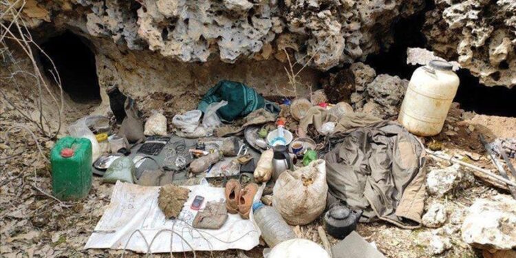 تركيا.. تدمير عشرات المخابئ والكهوف لـ “بي كا كا” الإرهابي