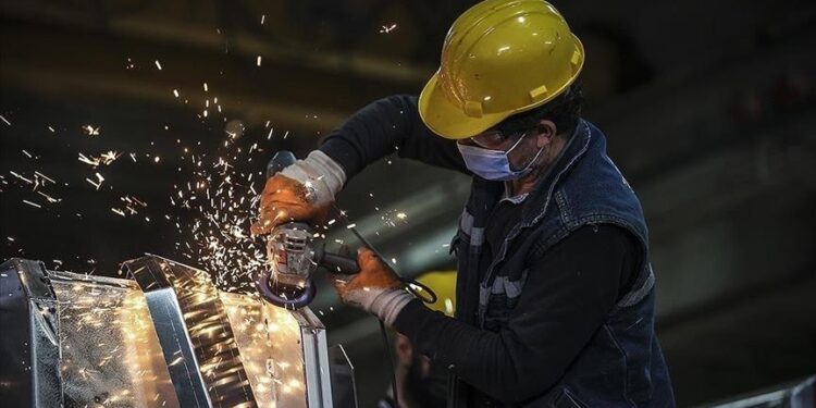 تركيا.. ارتفاع مؤشر الإنتاج الصناعي 4.4 بالمئة في فبراير