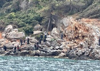 تركيا.. تواصل البحث عن 4 مهاجرين مفقودين في بحر إيجة