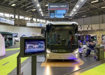 صديقة للبيئة.. حافلات تركية تحظى باهتمام زوار معرض في ألمانيا