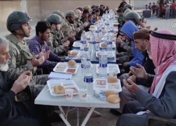 الجيش التركي يواصل تقديم المساعدات شمالي سوريا