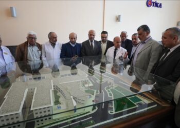 وفد من الفصائل يزور “مستشفى الصداقة التركي الفلسطيني” بغزة