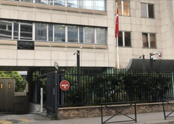 فرنسا.. شرطة الإرهاب تتولى التحقيق بالاعتداء على القنصلية التركية