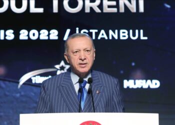 أردوغان: نحقق أرقاما قياسية في الصادرات والإنتاج الصناعي