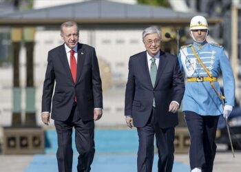 الرئيس أردوغان يستقبل نظيره الكازاخستاني بمراسم رسمية