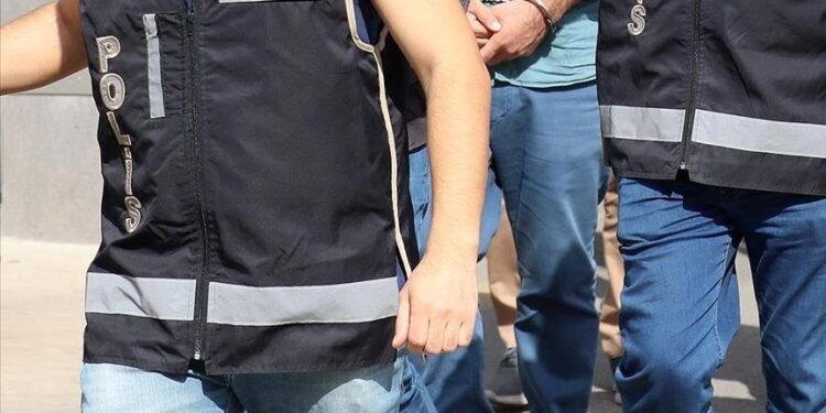 ضبط 58 مهاجرا غير نظامي شمال غربي تركيا