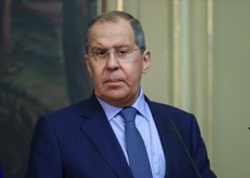 لافروف يحذر من مخاطر إرسال الأسلحة الثقيلة إلى أوكرانيا