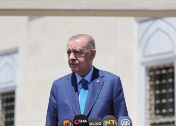 أردوغان: ولي العهد السعودي يزور تركيا الأربعاء