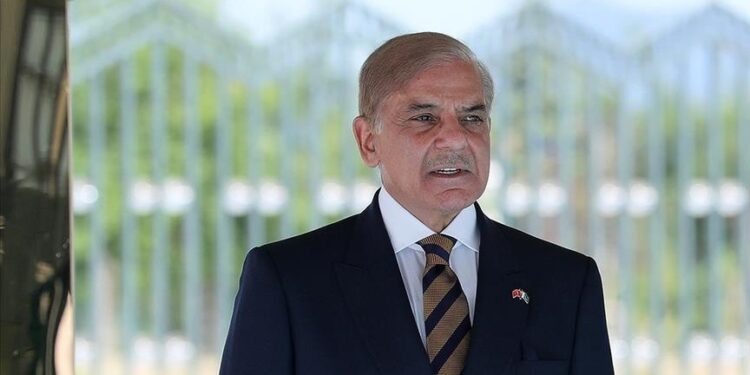 شهباز شريف: نقف إلى جانب تركيا في مكافحة الإرهاب