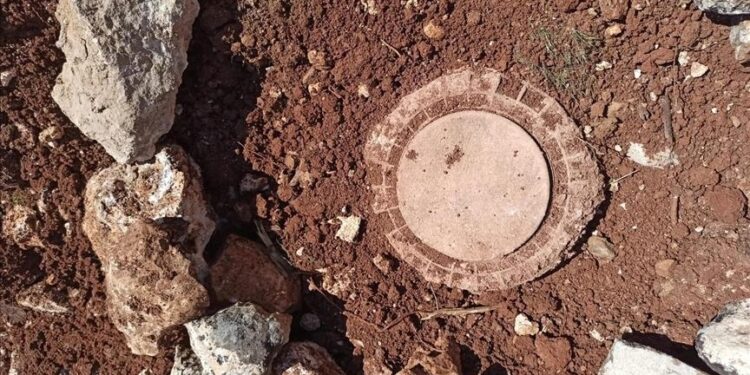 سوريا.. “واي بي جي” يخفي الأسلحة بمناطق مدنية في تل رفعت