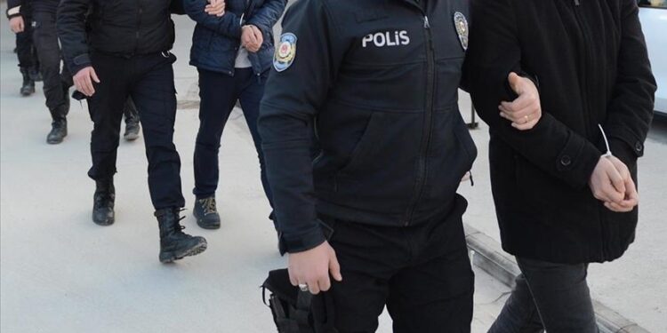 تركيا.. توقيف 6 أجانب على صلة بتنظيم داعش
