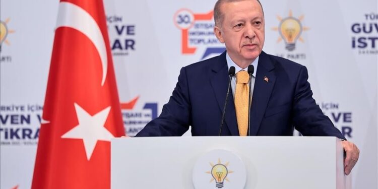 أردوغان: نواصل التحضير لاستكمال الخط الأمني في الجنوب