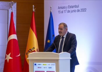 السفير الإسباني: تركيا من أسرع الاقتصادات نموا في العالم