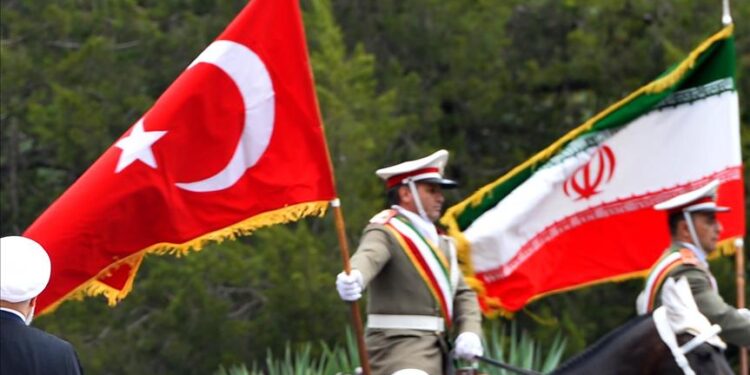 الممر البري بين تركيا والإمارات وإيران ونشاط استخبارات طهران.. أبرز محاور لقاء أردوغان ورئيسي