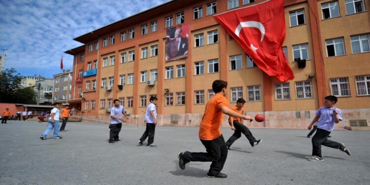 سيتم افتتاح 198 مدرسة جديدة في بداية العام الدراسي الجديد