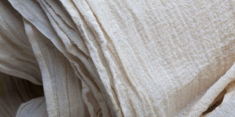 قماش شيلة يدخل المصانع في اسطنبول