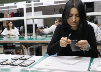 زاد إنتاج الهاتف المحمول المحلي 7 أضعاف